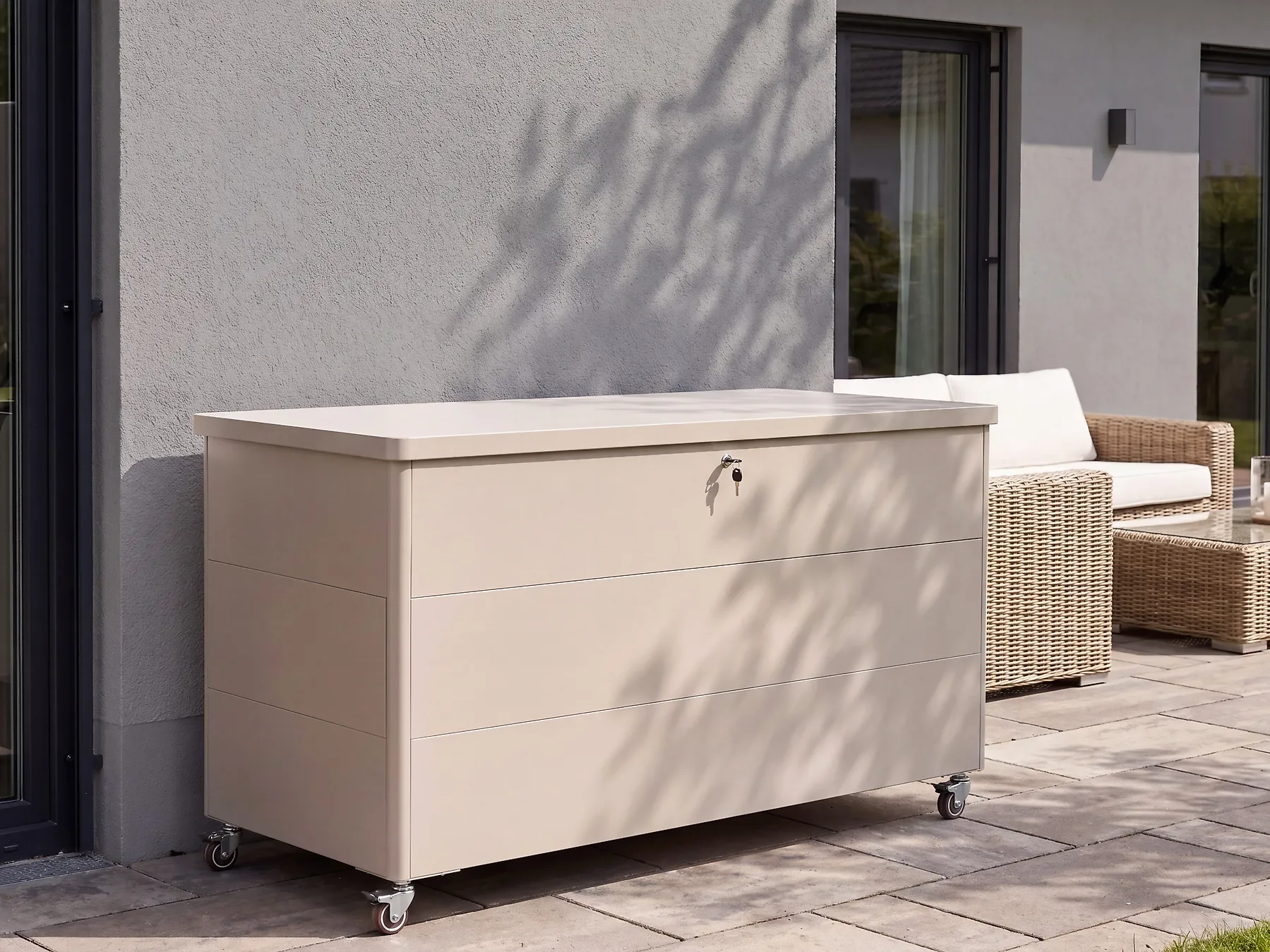 Oppbevaringsboks KYMI 136 cm 55 cm Metall med hjul Beige_1172866
