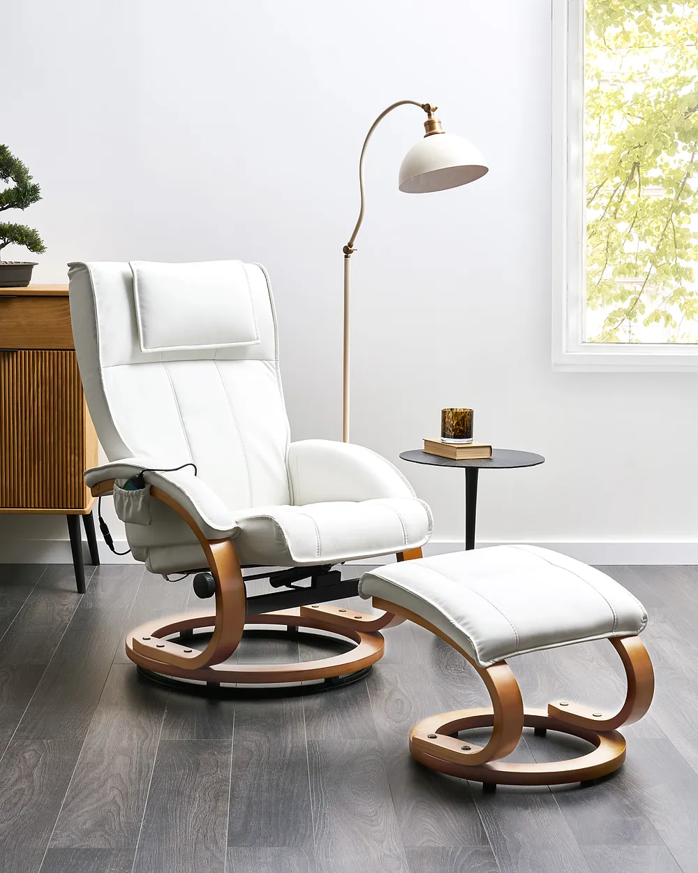 Massagestol MAJESTIC med fotpall Konstläder Vit_1149760
