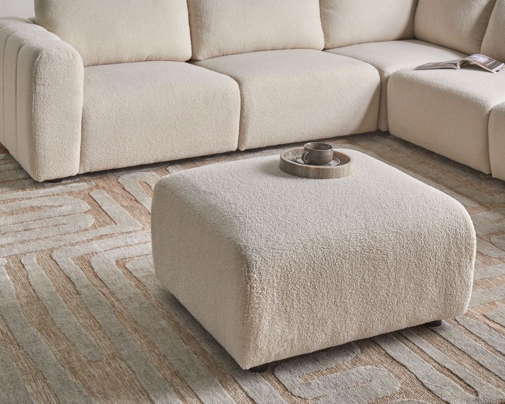 Ottoman KIVVIK Boucle Off-White