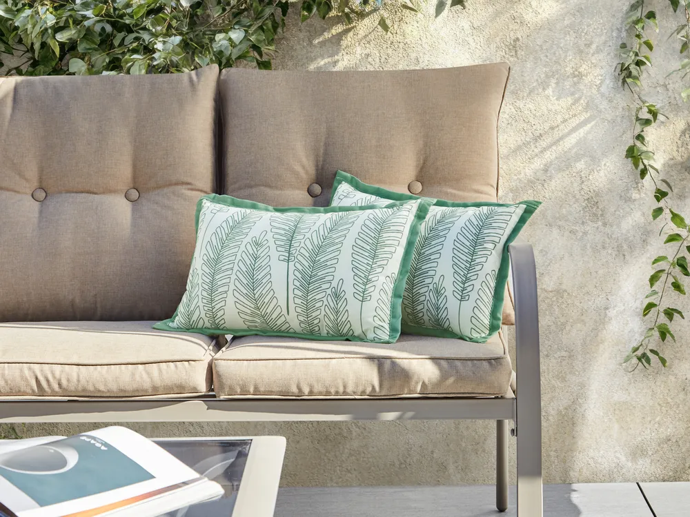 Set of 2 Outdoor Cushions MEADOW Plant Pattern 30 x 50 cm Green