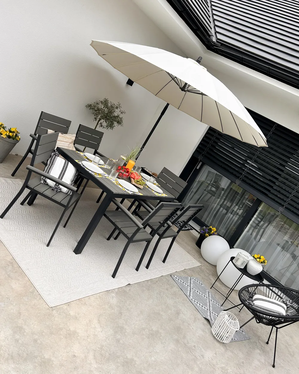 Cantilever Parasol 268 cm CALABRIA II Light Beige_921055