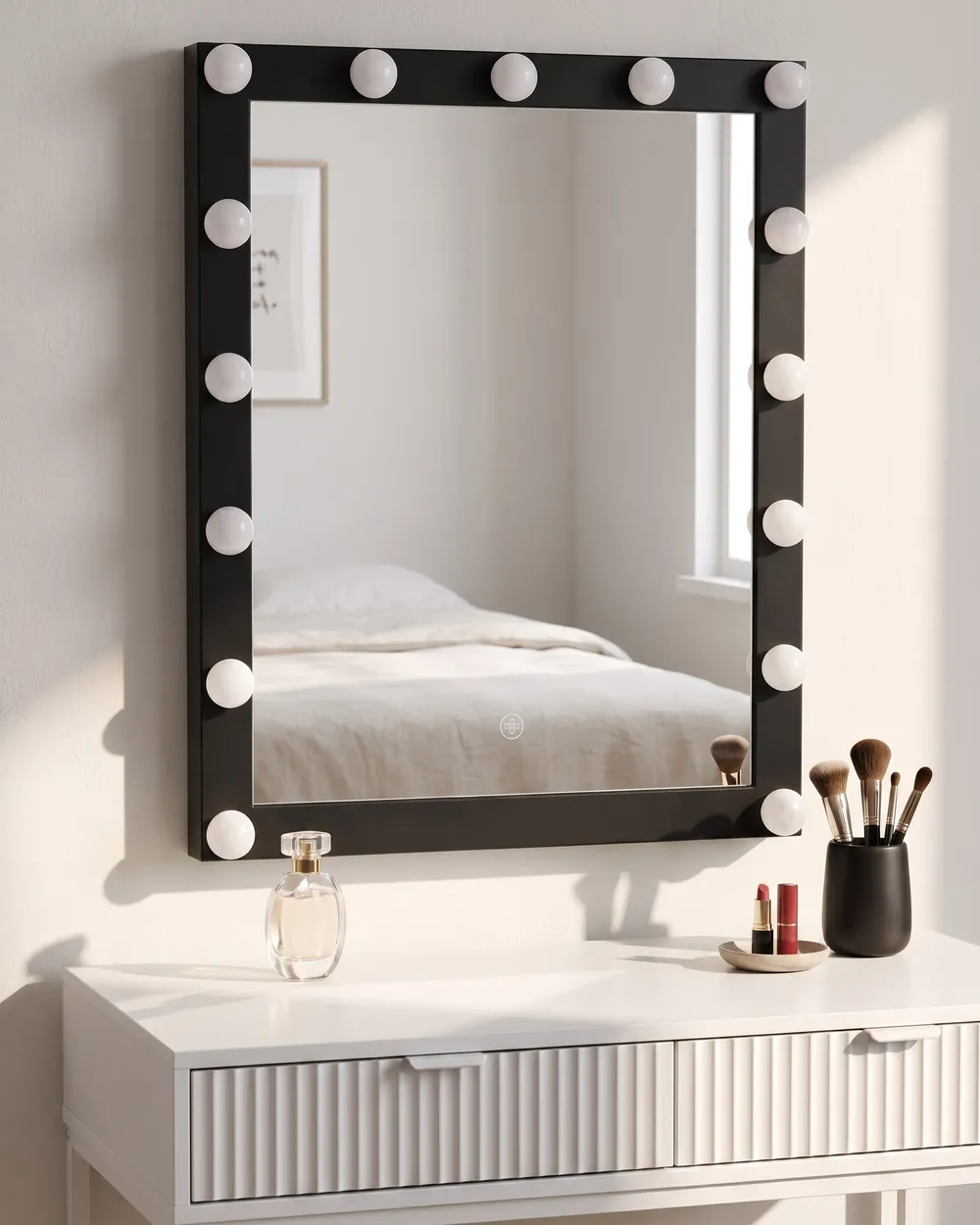Badrumsspegel med LED ODENAS 50 cm 60 cm Svart_1144989