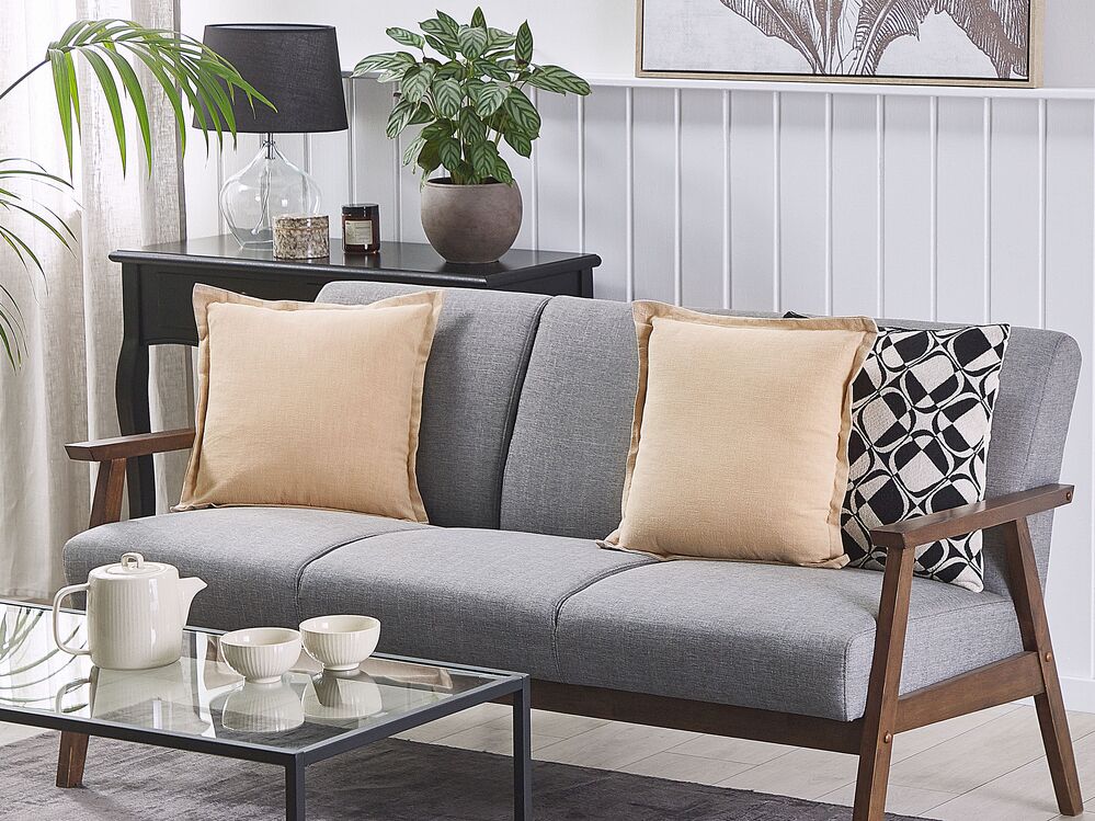 Set of 2 Decorative Cushions GUZMANIA 45 x 45 cm Beige Solid