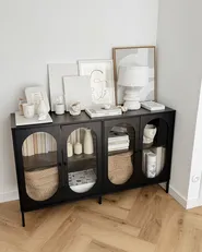 Vitrinskänk i glas LANGFORD 137 cm Svart_982653