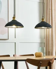 Pendellampa CHEYYAR Mangoträ Svart_867655