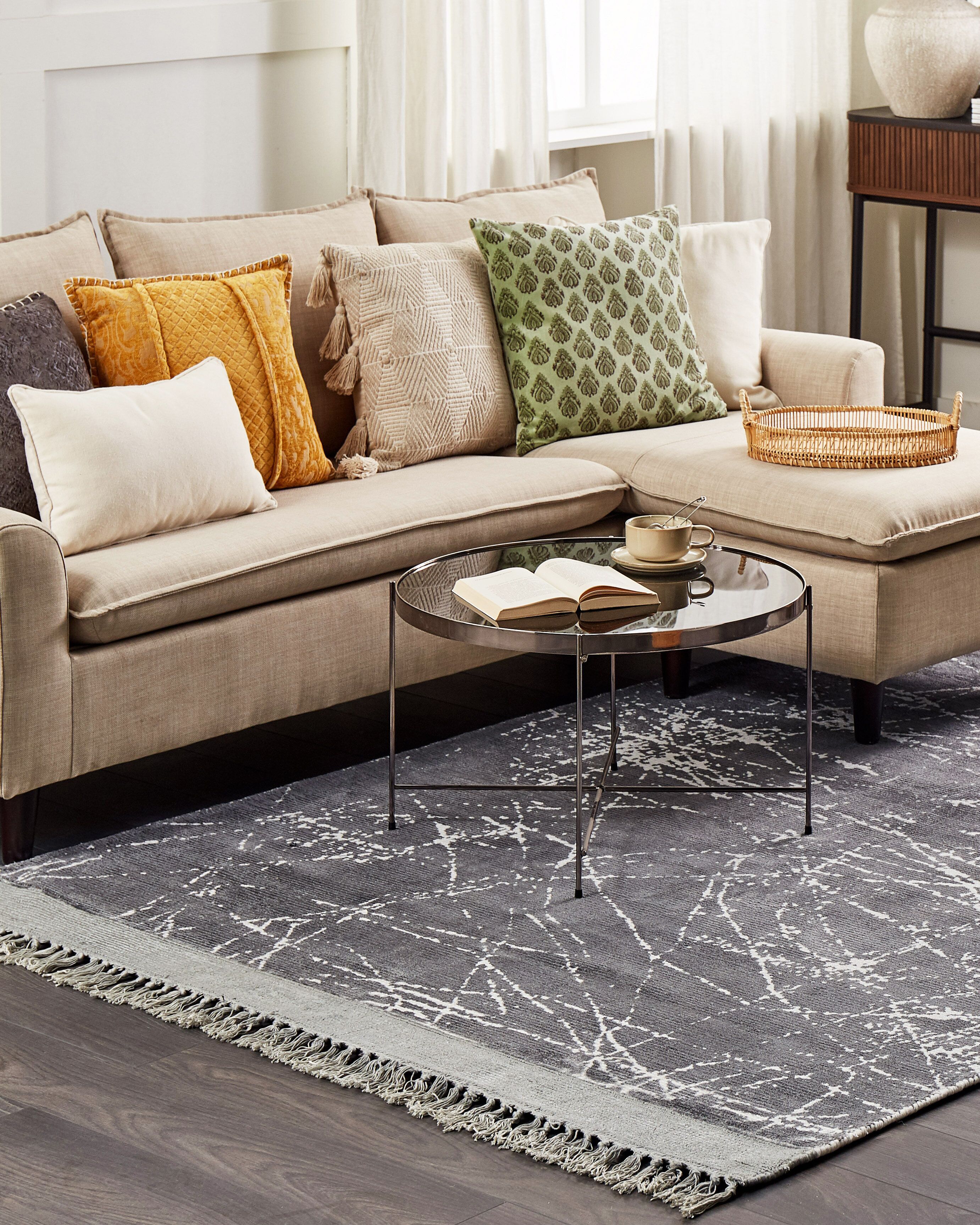Rug HANLI Grey 140 x 200 cm Viscose_1183539