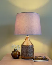 Bordslampa WARI Keramik Guldbrun_1071327