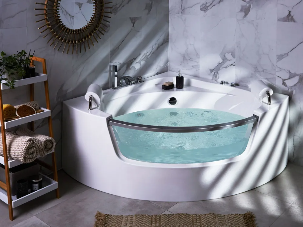 Corner Hot Tub with LED MANGLE 1870 x 1360 mm White