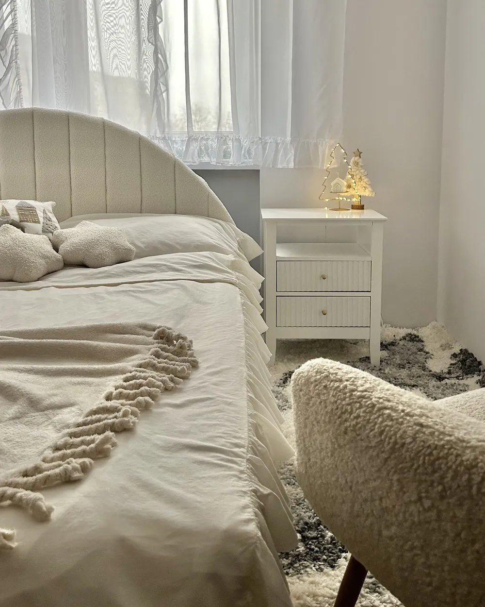 Ottoman Bed CHADENET Boucle Off-White 180 x 200 cm (EU Super King)_961359