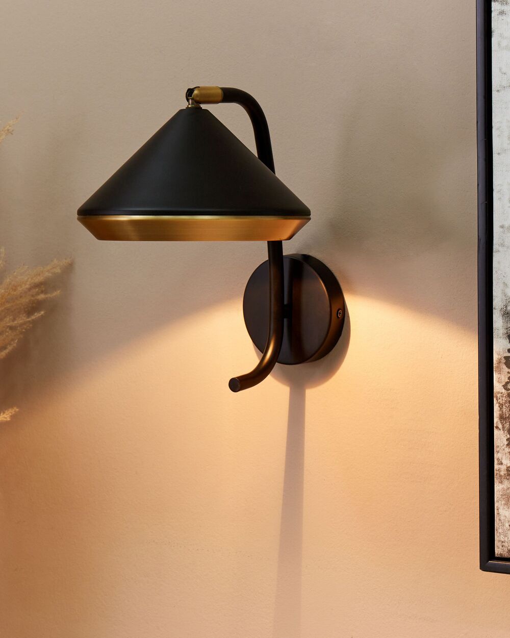 Spotlightlampa MOKVI Justerbar Metall Svart