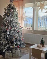 Snöklädd konstgjord julgran BASSIE 240 cm Vit_905226