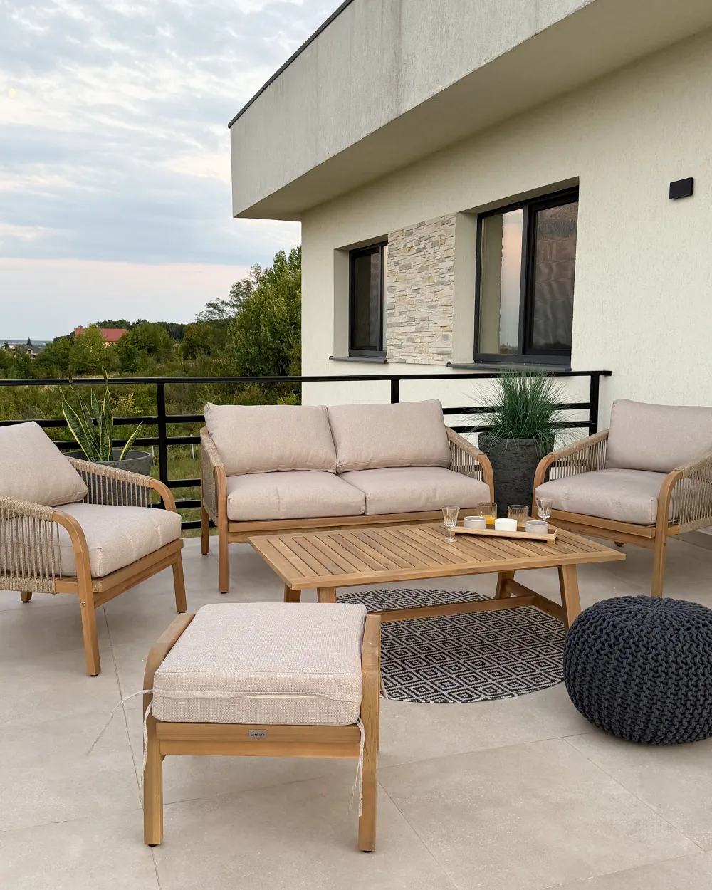 Garden Lounge Set with Table and Ottoman 4 Seater SUMBA Acacia Wood Light Brown_1165914