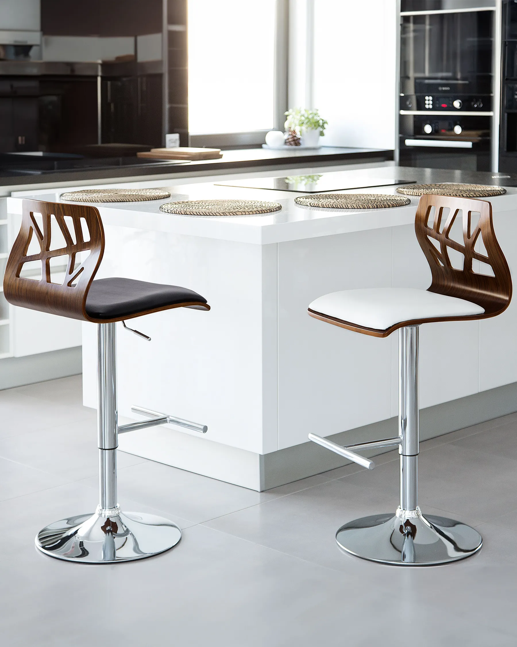 Set of 2 Bar Chairs PETERSBURG Swivel Faux Leather Black/ Silver_953078