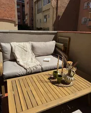 Trädgårdssoffa med bord 2-sits SUMBA Akaciaträ Ljusbrun_1158650