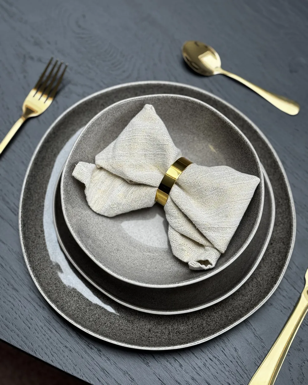 Set med 4 assietter COSTMARY Stengods Grå_973650