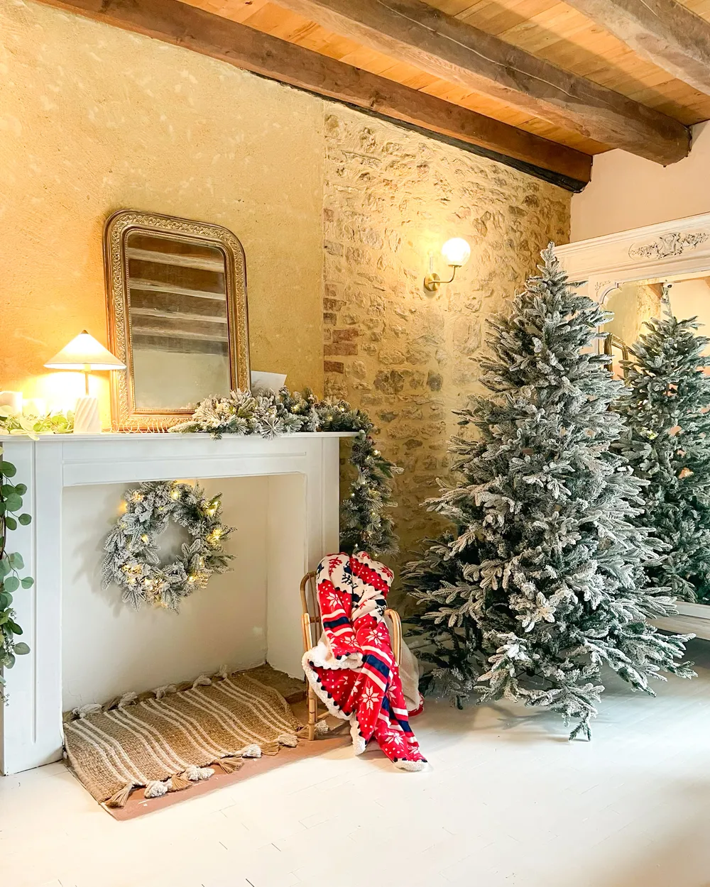 Snötäckt julgirlang LED WHITEHORN 180 cm Vit_901524