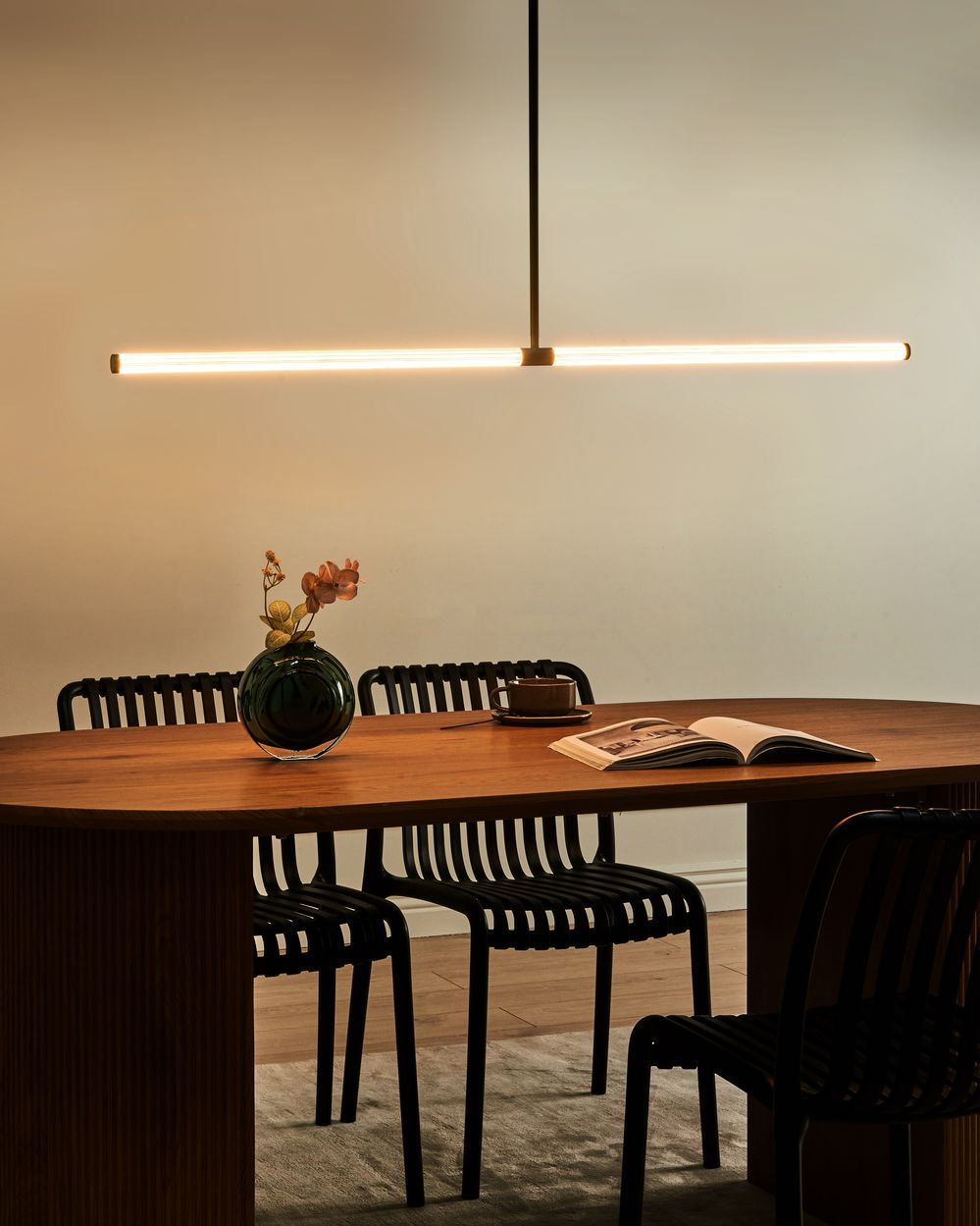 LED-riippuvalaisin MAGARA metalli Musta