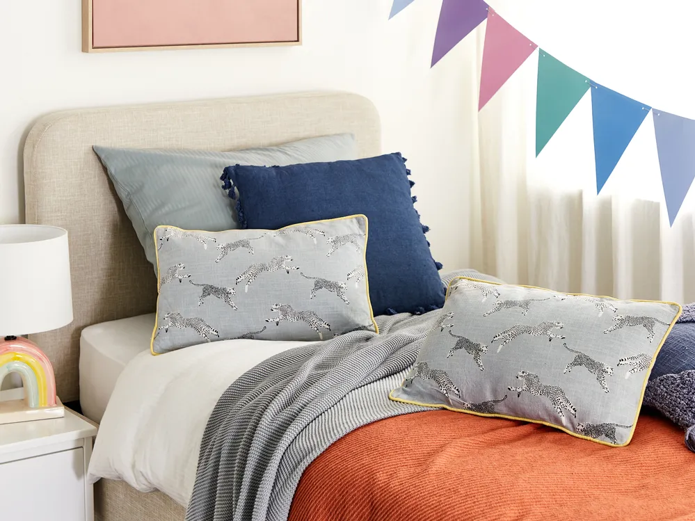 Set of 2 Decorative Cushions ARALES 30 x 50 cm Cotton Light Grey Animal Pattern