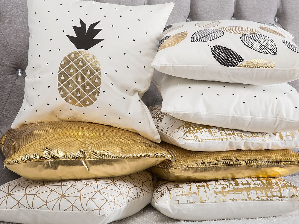 Set med 2 prydnadskuddar YASMIN 45 x 45 cm Bomull Vit Guld Svart Växtmotiv