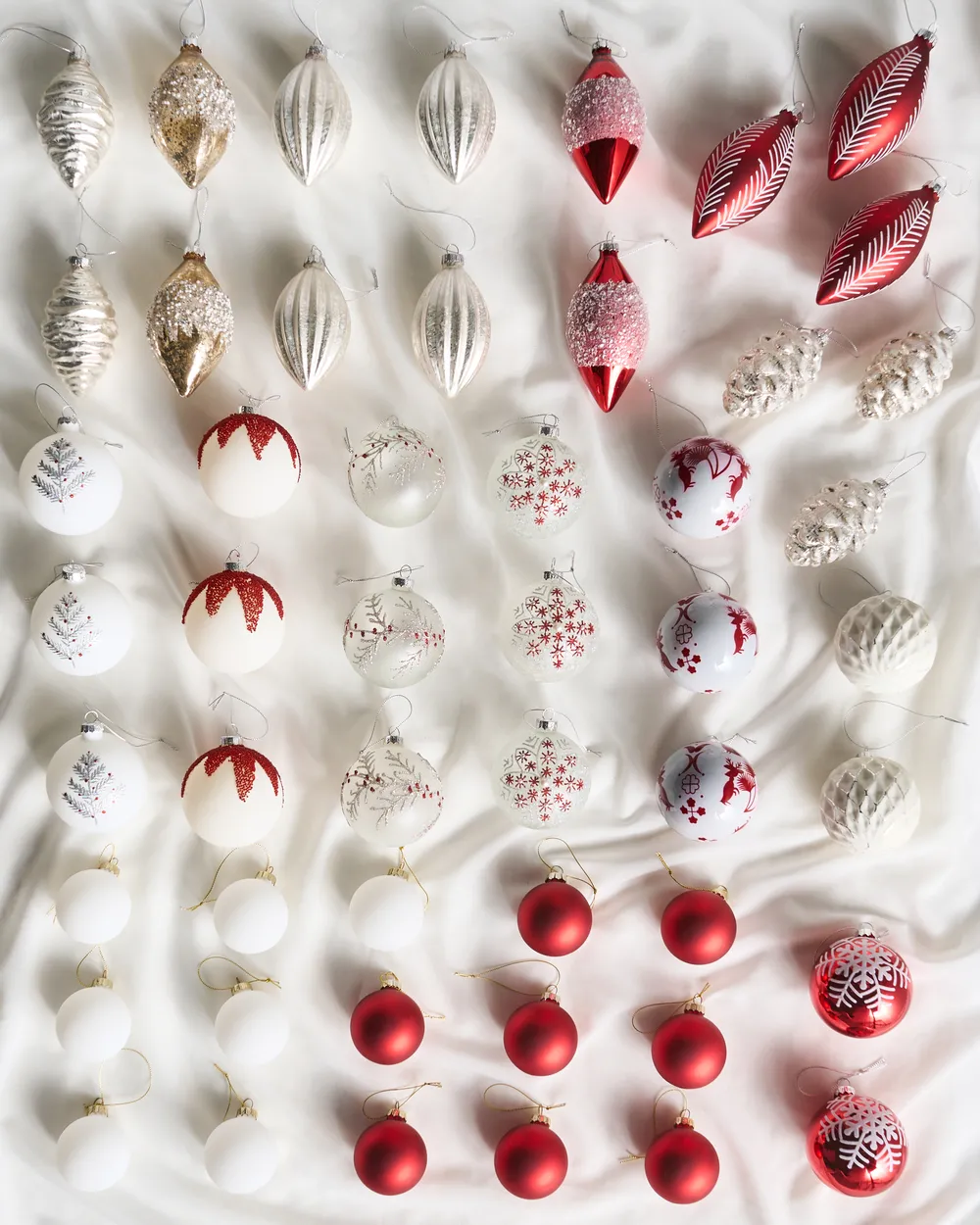 Set of 50 Baubles SNOWFLAKE Glass Red/ White