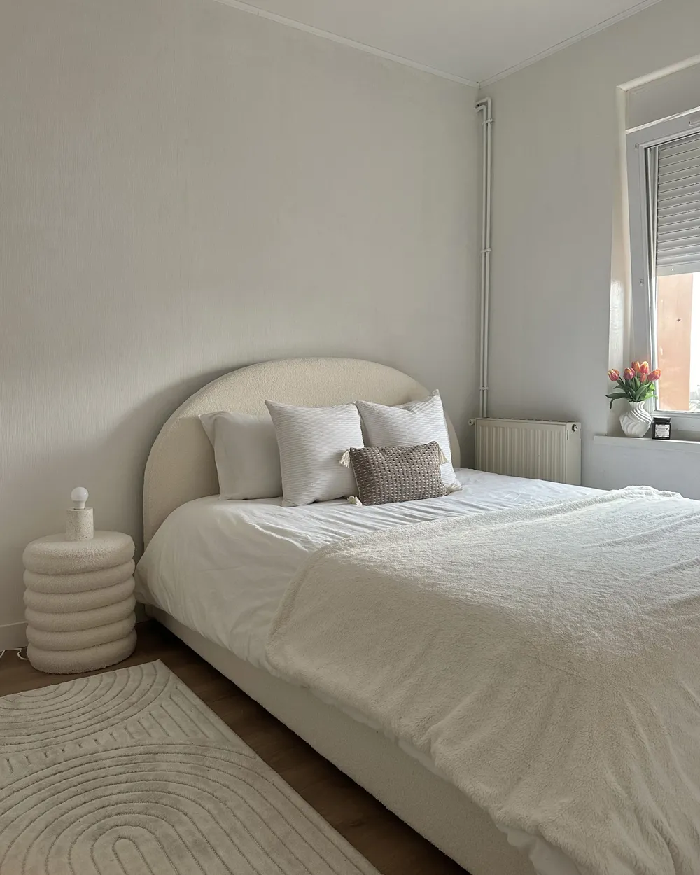 Säng med förvaring VAUCLUSE Bouclé Off-White 160 x 200 cm_973217
