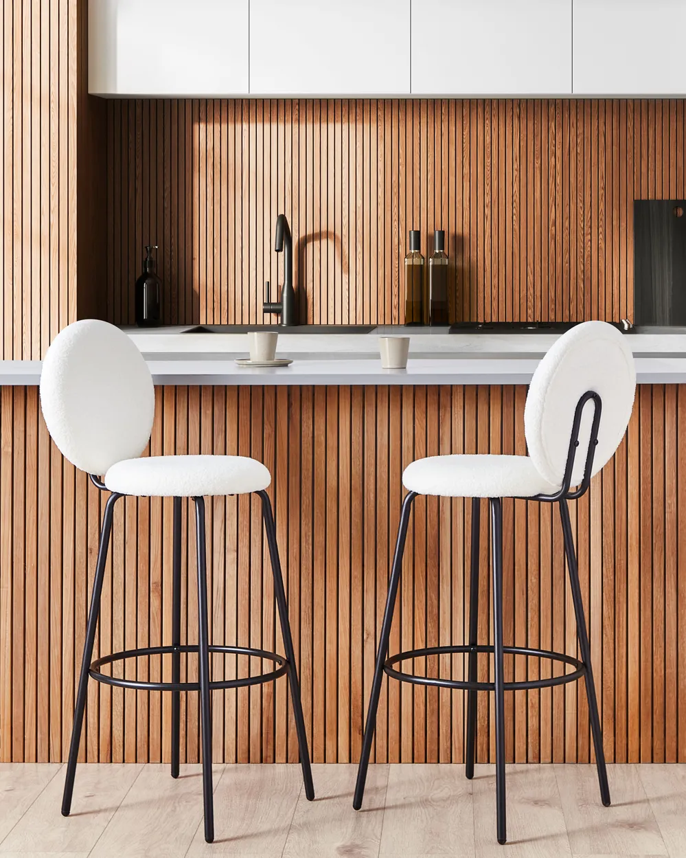 Set of 2 Bar Chairs EMERY Boucle White