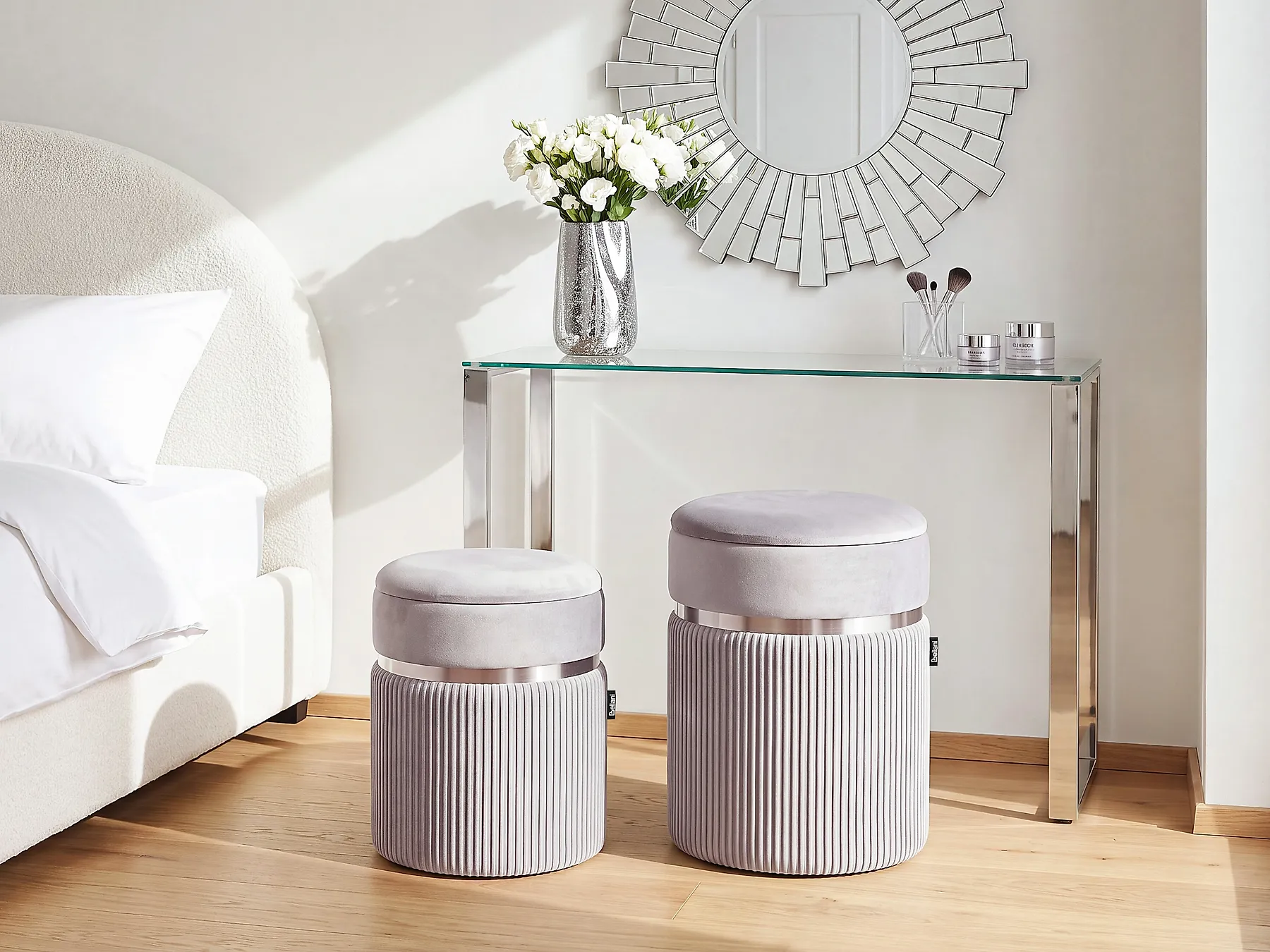 Set med 2 förvaringspuffar CAMDENTON Sammet Ljusgrå_1186023