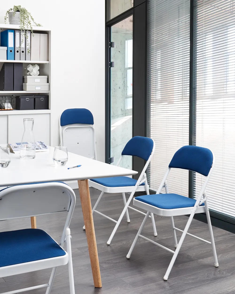 Set of 4 Folding Chairs SPARKS Metal Blue/ White
