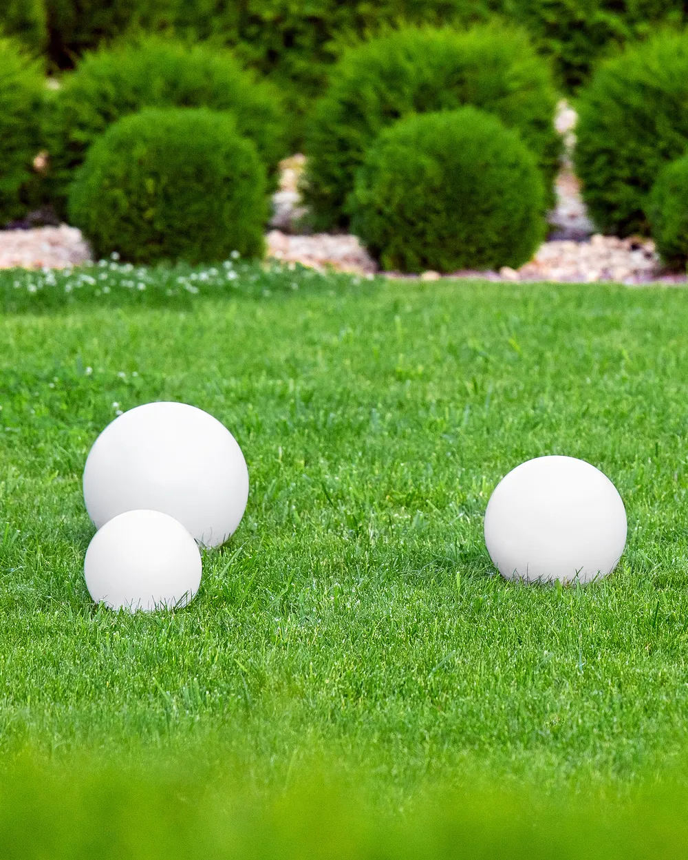 Set of 3 Solar Outdoor LED Ball Lamps LOBAINA with Remote White_1113138