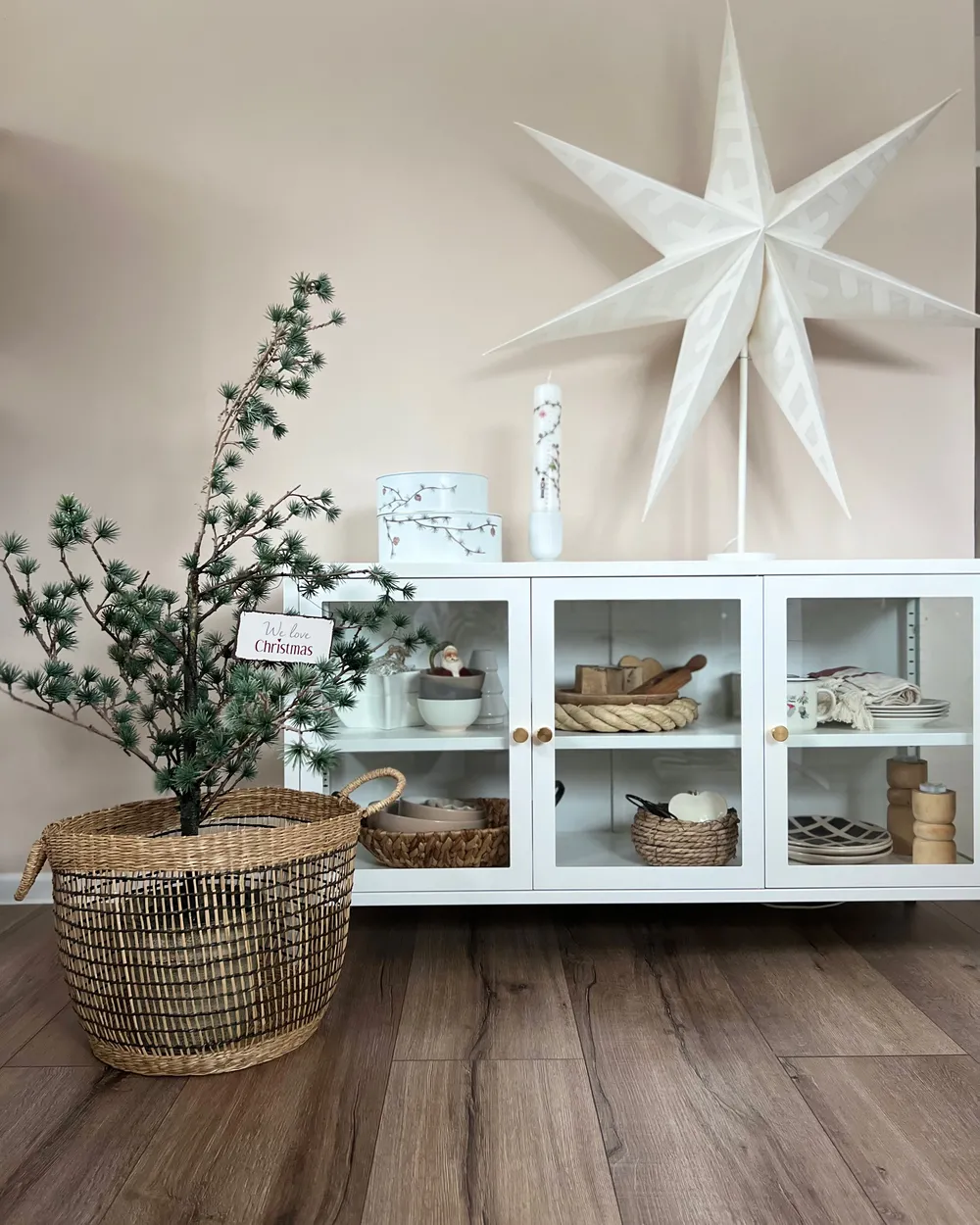 Glass Display Sideboard NEWPORT 115 cm Metal White_842609