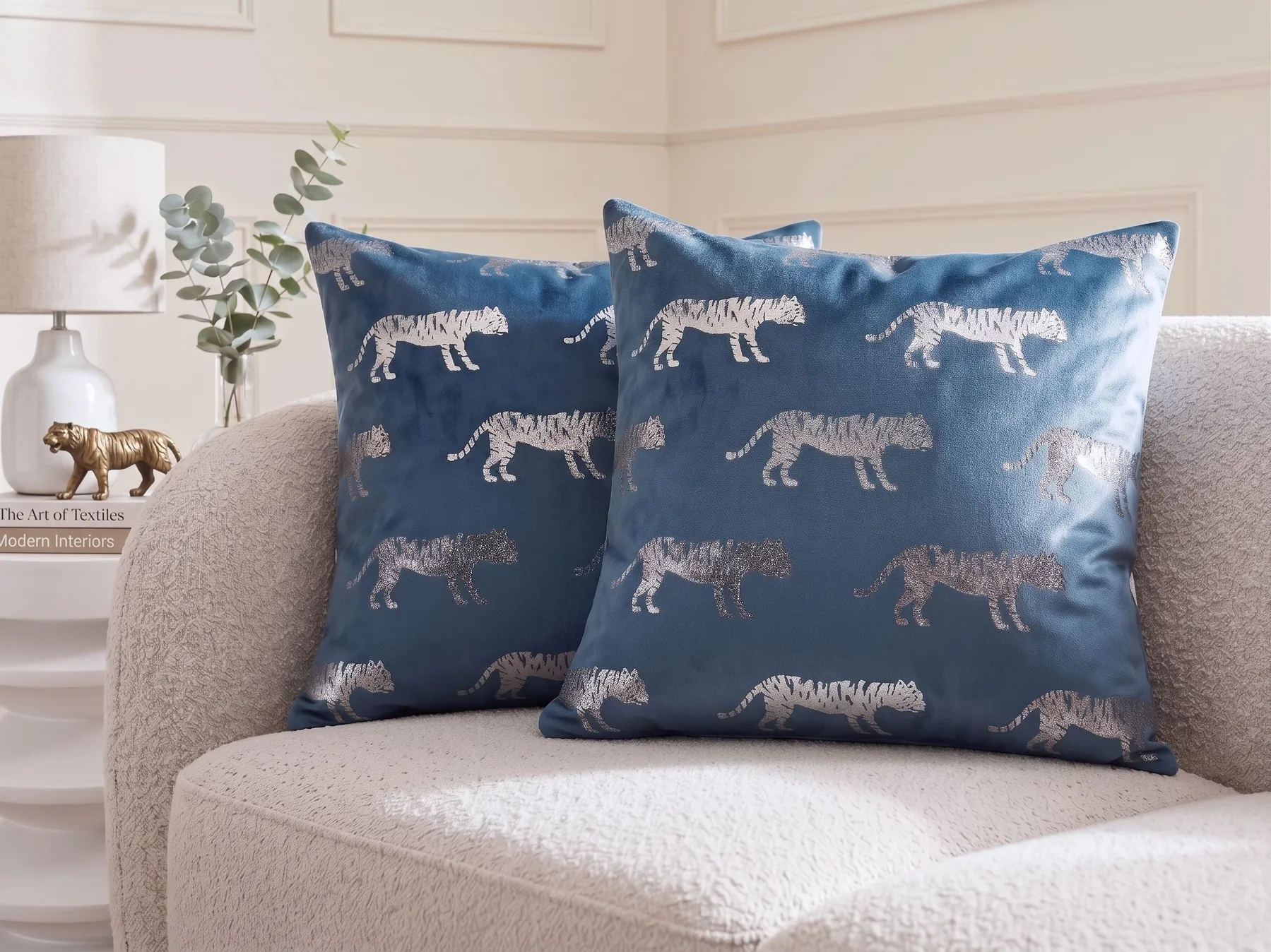 Set of 2 Decorative Cushions BLUEBELL 45 x 45 cm Velvet Blue Animal Pattern_769100
