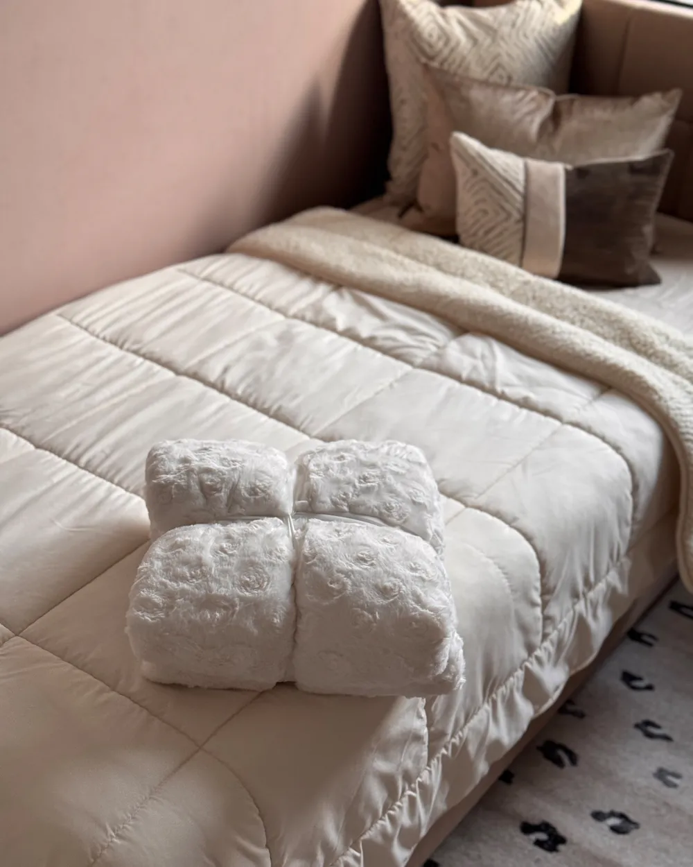 Bedspread KANDILLI 150 x 200 cm Off-White_967753