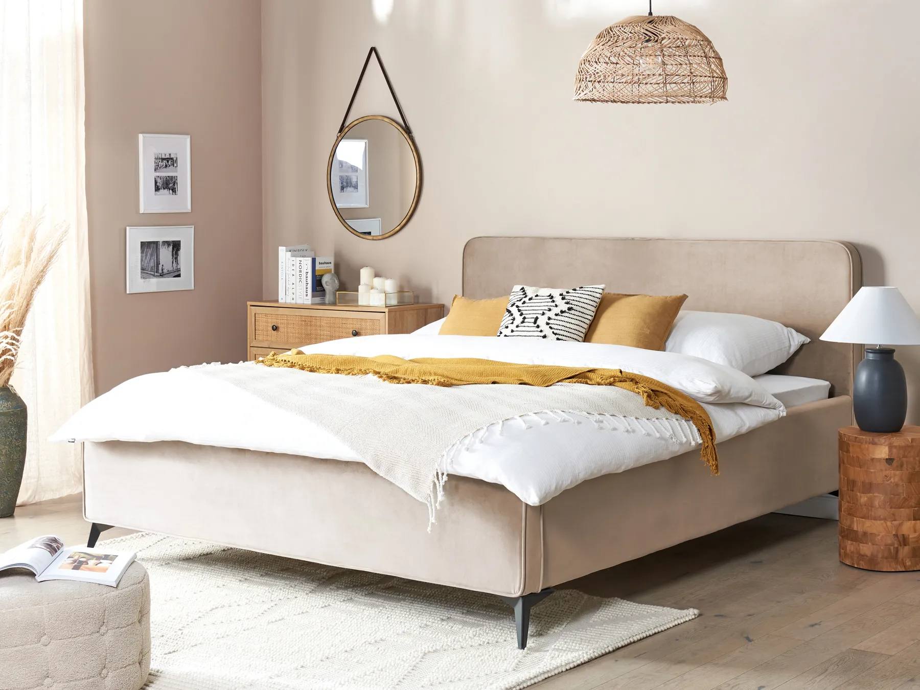 Säng med lamellram Sammet VALOGNES 180 x 200 cm Taupe_876740