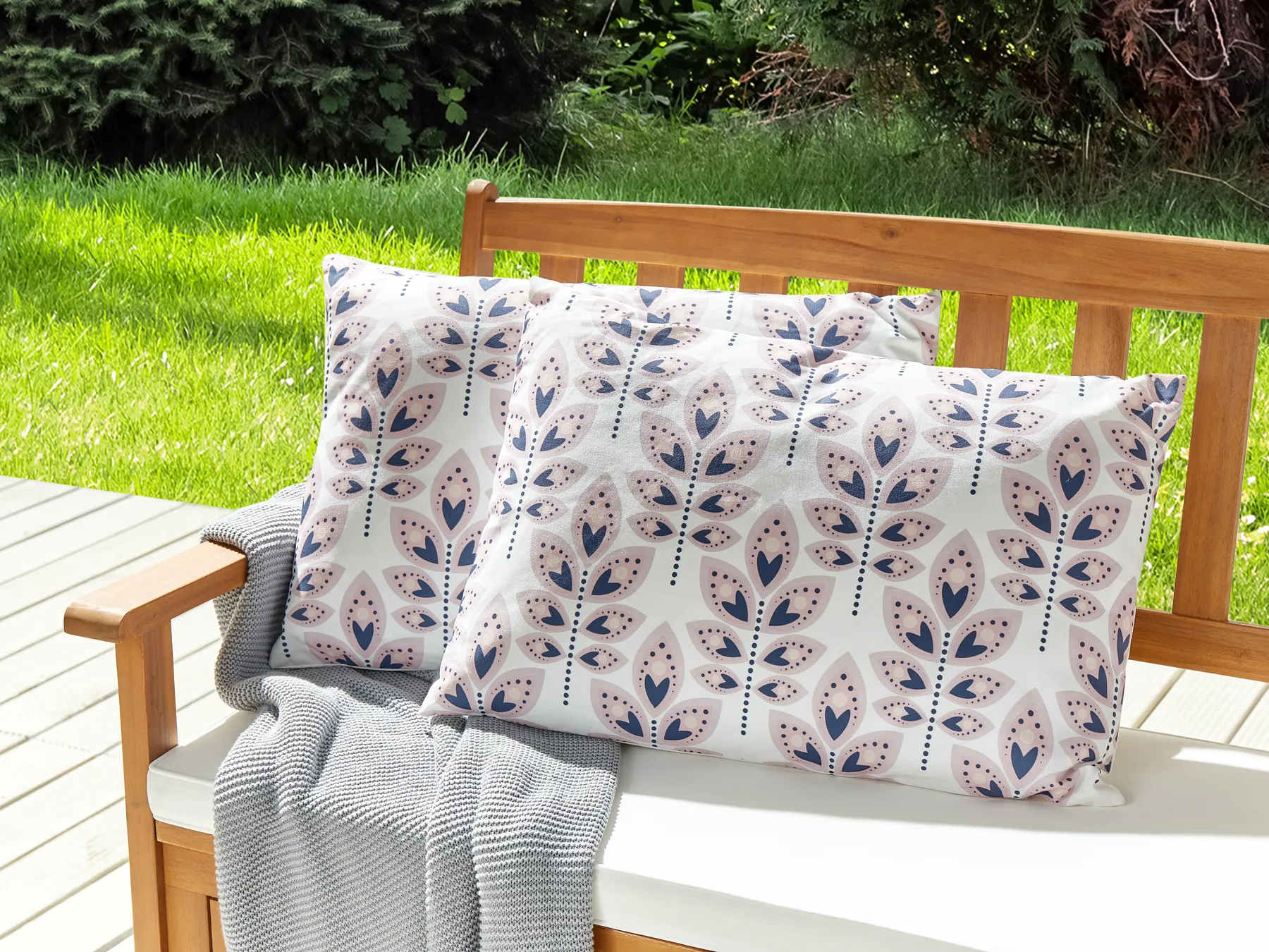 Set of 2 Outdoor Cushions TORRETTA Plant Pattern 40 x 60 cm Off-White_881252