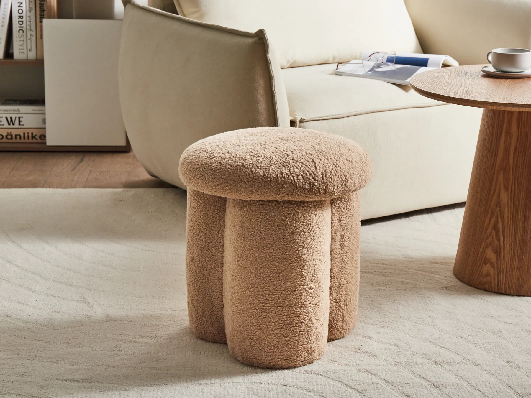 Pouffe CARRINGTON Boucle Beige_1012173