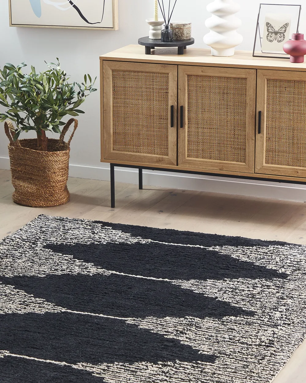 Rug BATHINDA Black/ White 140 x 200 cm Cotton