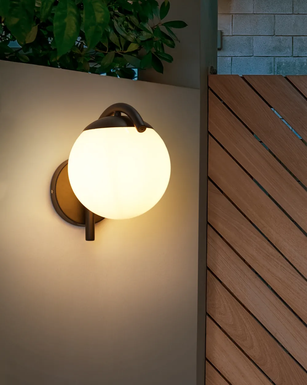 Outdoor Wall Light KULSI Black