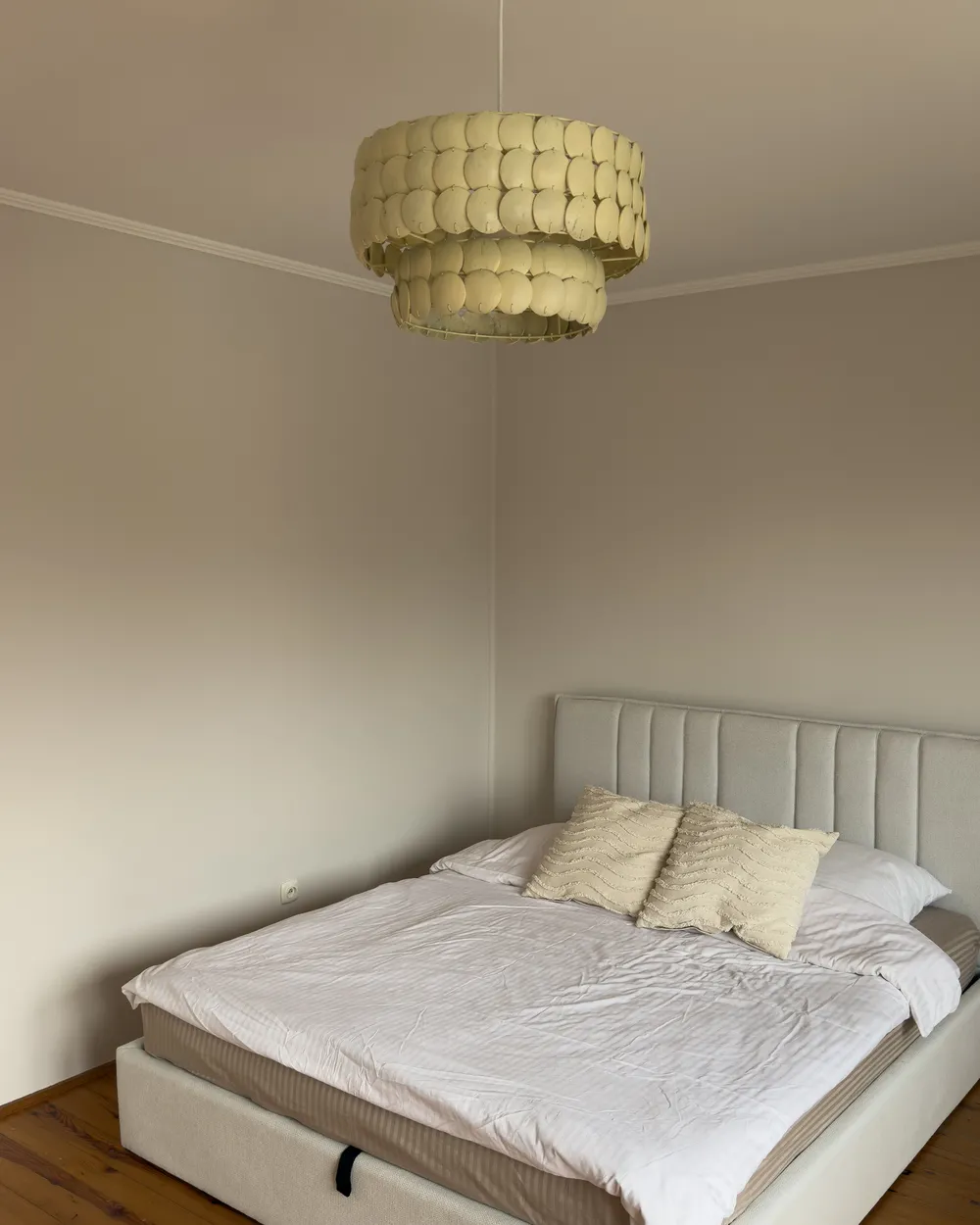 Ljuskrona KOTMALE Kokosnötskal Ljusbeige_1048049