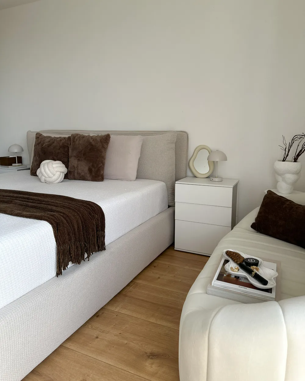 Ottoman Bed BAJONNA Fabric Beige 160 x 200 cm (EU King Size)_980404