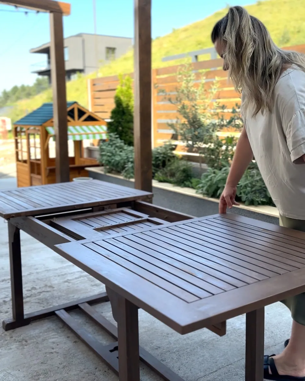 Utdragbart trädgårdsmatbord AMANTEA 160/220 cm 90 cm Akaciaträ Mörkbrun_1017772