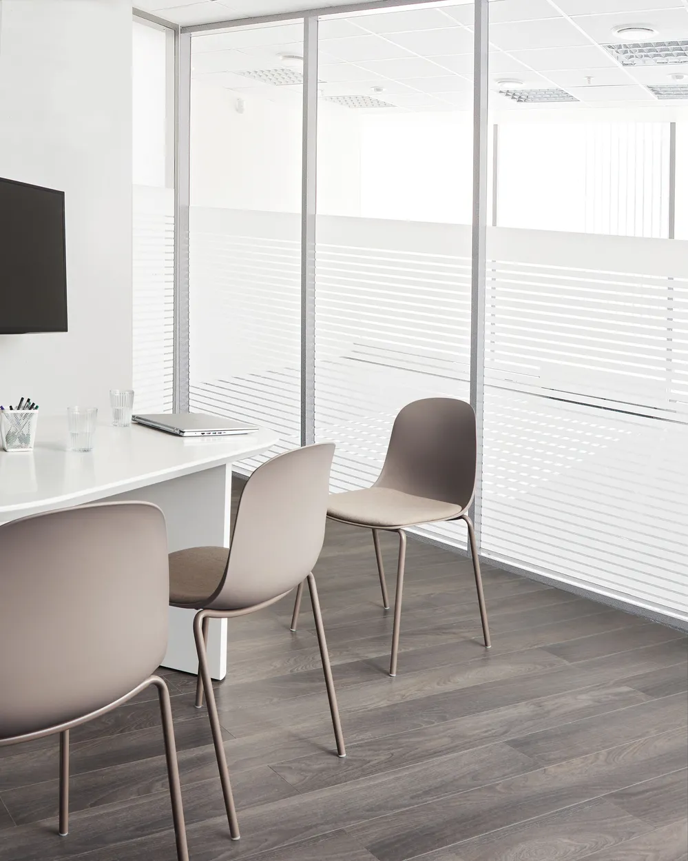 Set of 2 Conference Chairs DORR Taupe