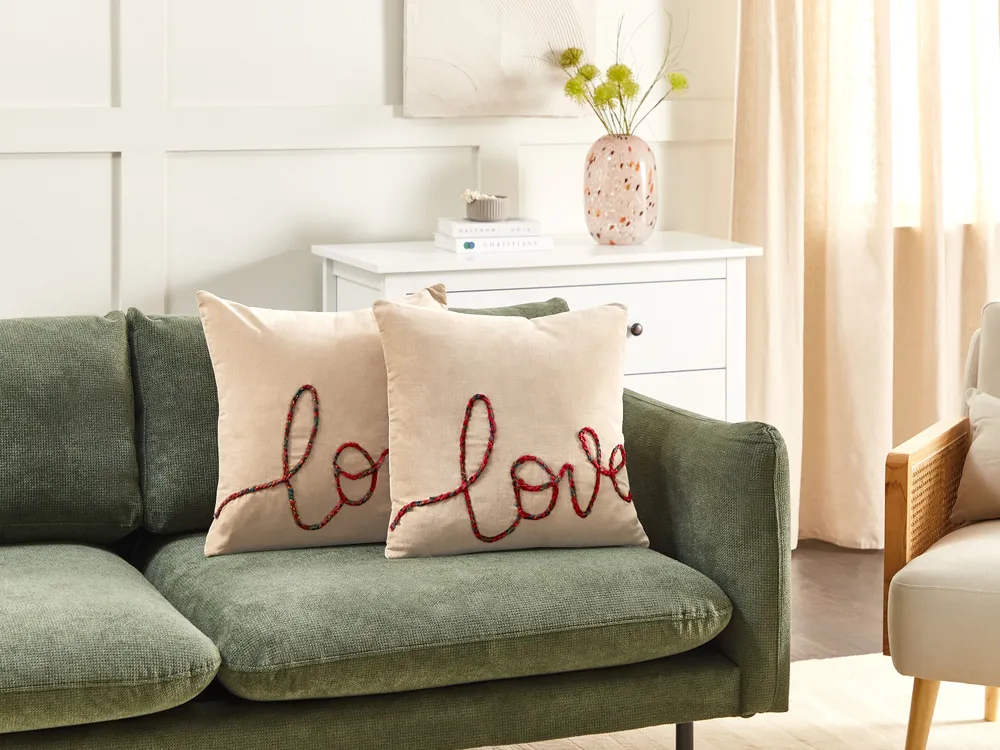Set of 2 Decorative Cushions ROTALA 45 x 45 cm Cotton Beige Text_1079852