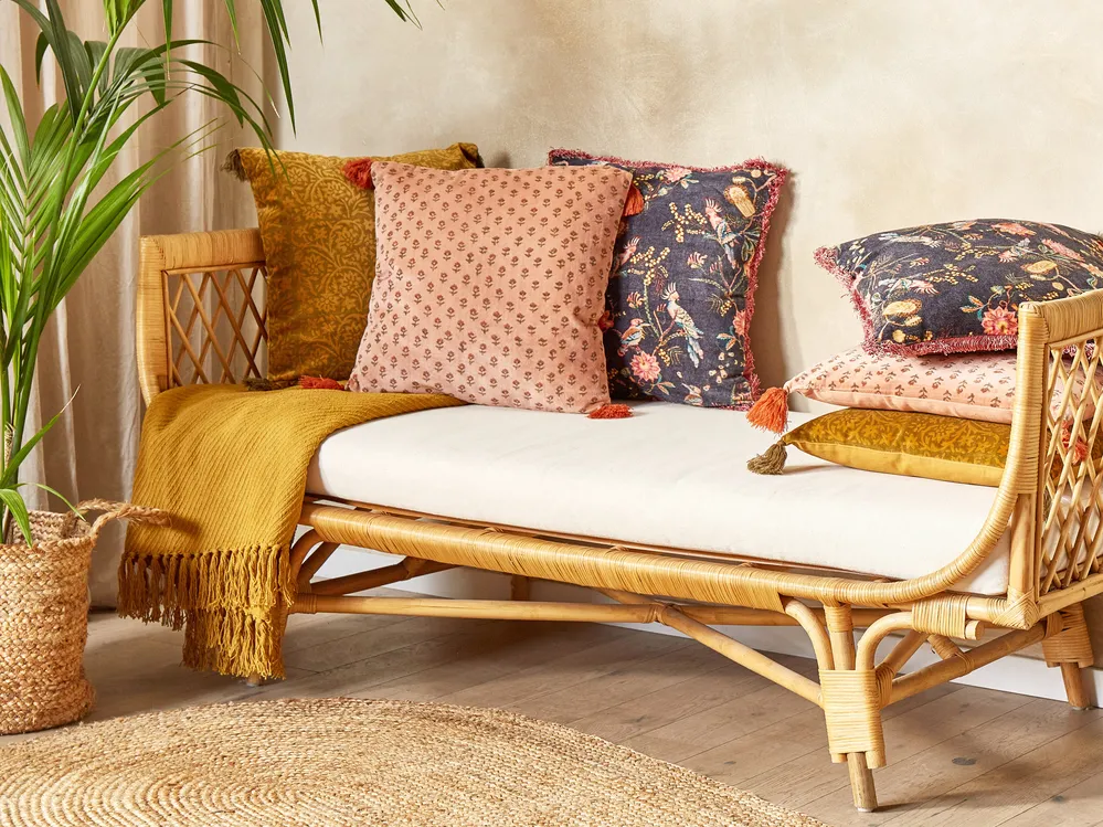 Throw Cushion RUMHORA 45 x 45 cm Velvet Pink Floral Pattern