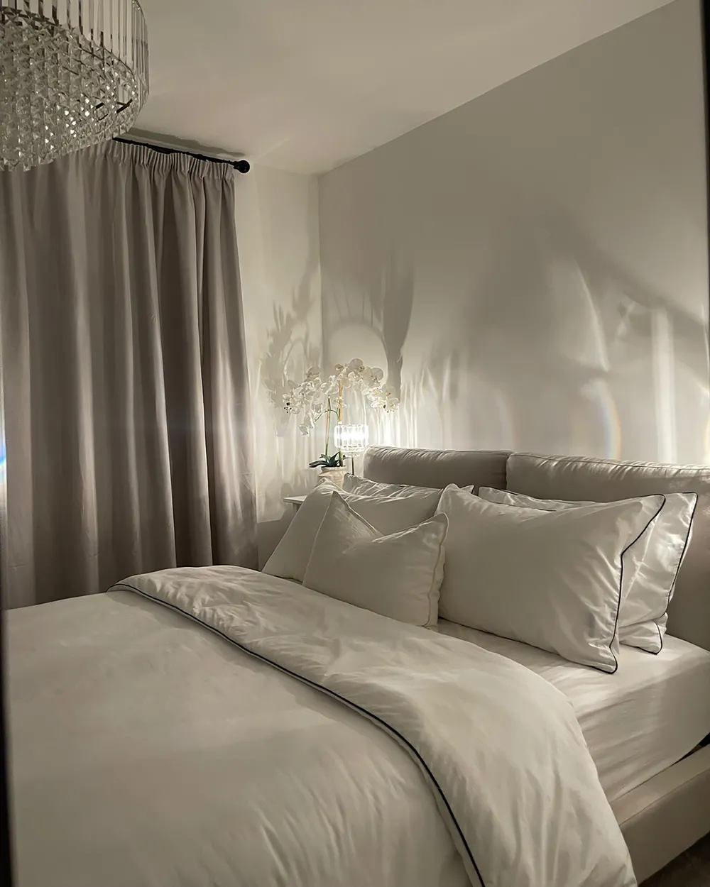 Bed Chenille MELLE 140 x 200 cm (EU Double) Light Beige_907368