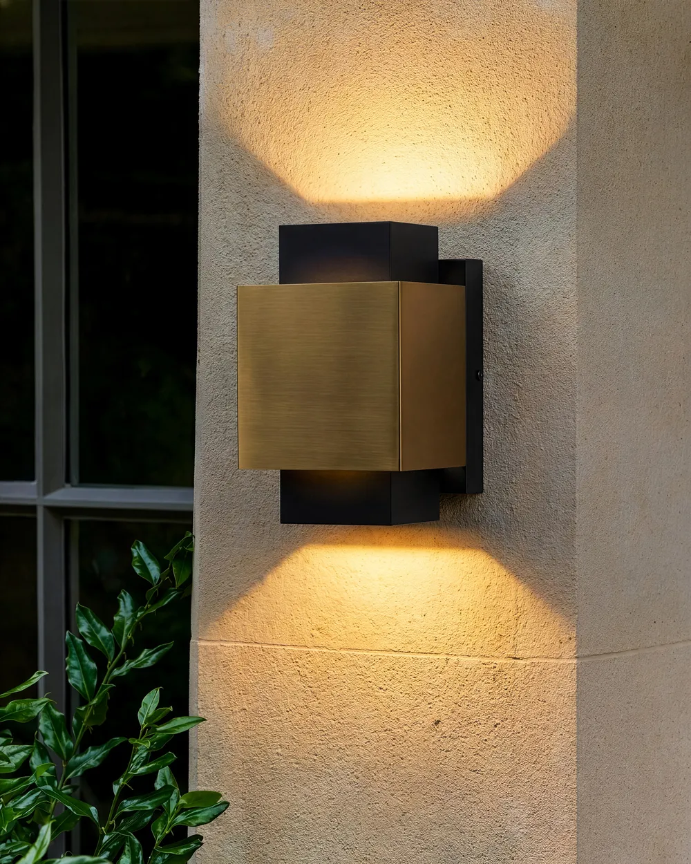 Outdoor LED Wall Light TIMOK Brass