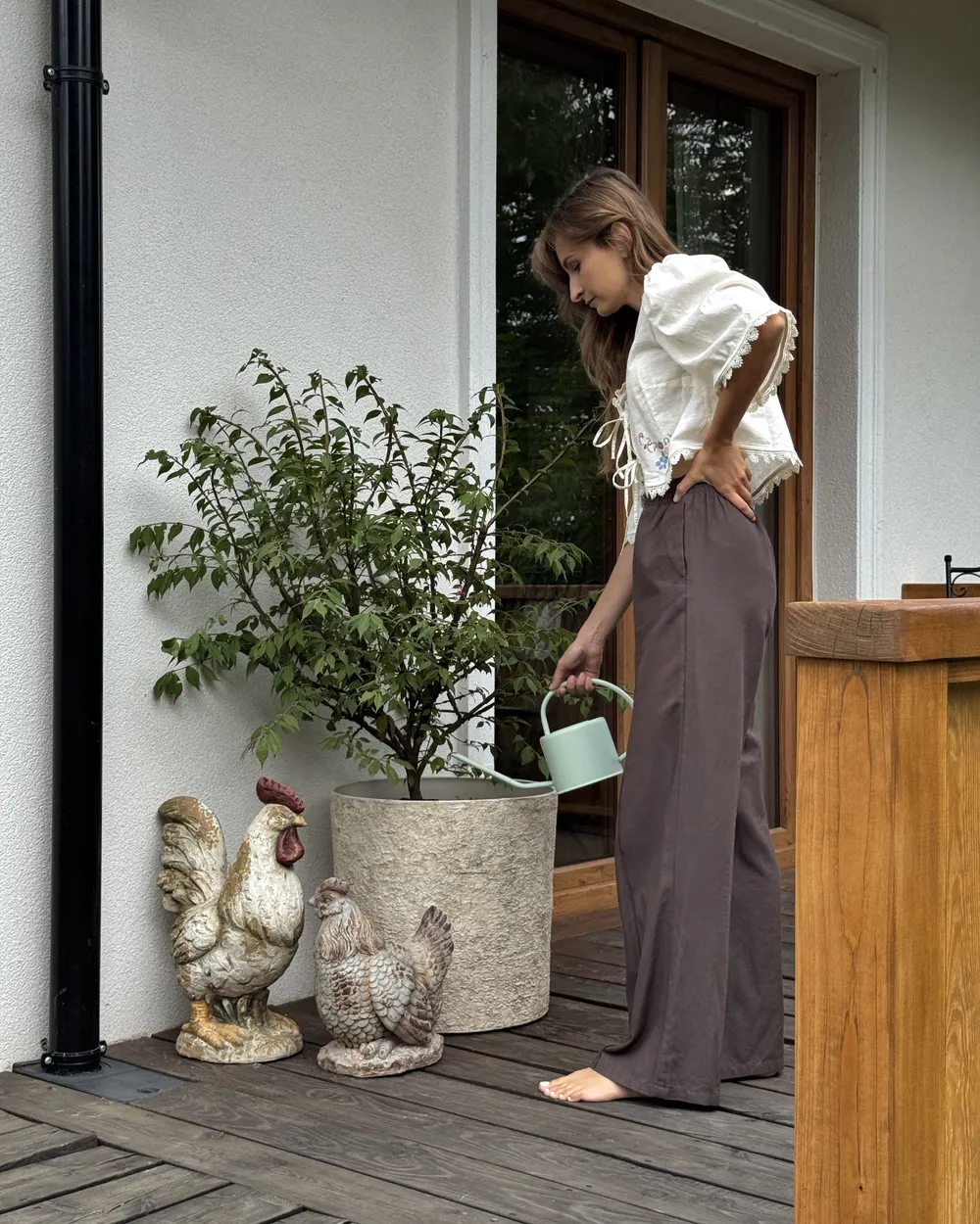 Set of 2 Garden Statues SPECCHIA Chicken Beige_1144801