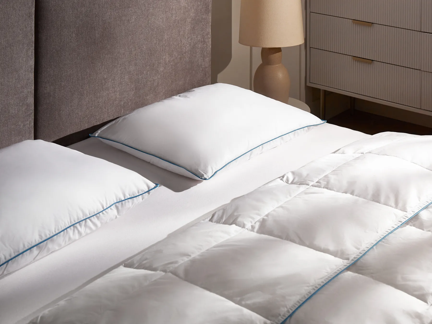 Bed Pillow ANETO Low 50 x 60 cm Duck Feathers and Down White_1022993
