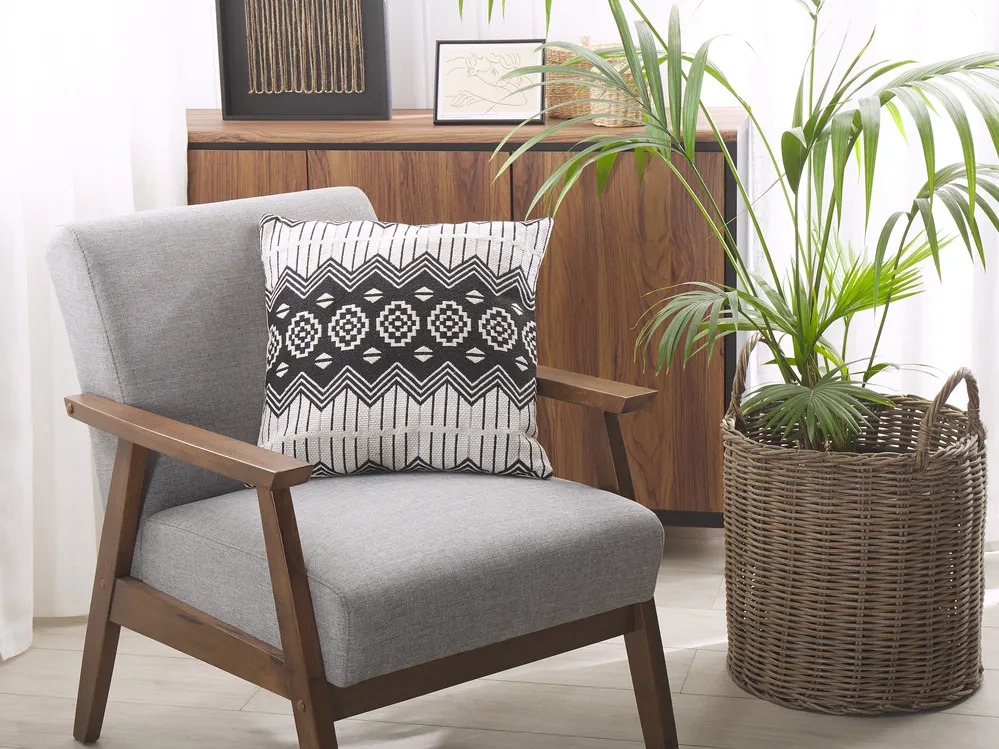 Set of 2 Decorative Cushions CARDAK 45 x 45 cm Cotton Black/ White Geometric Pattern
