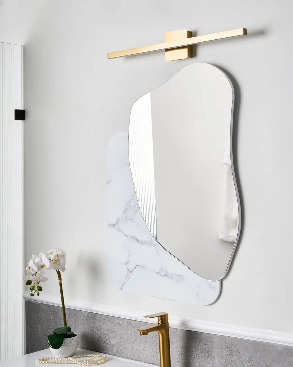 Picture and Mirror LED Light MARIZ Metal Gold_1027031