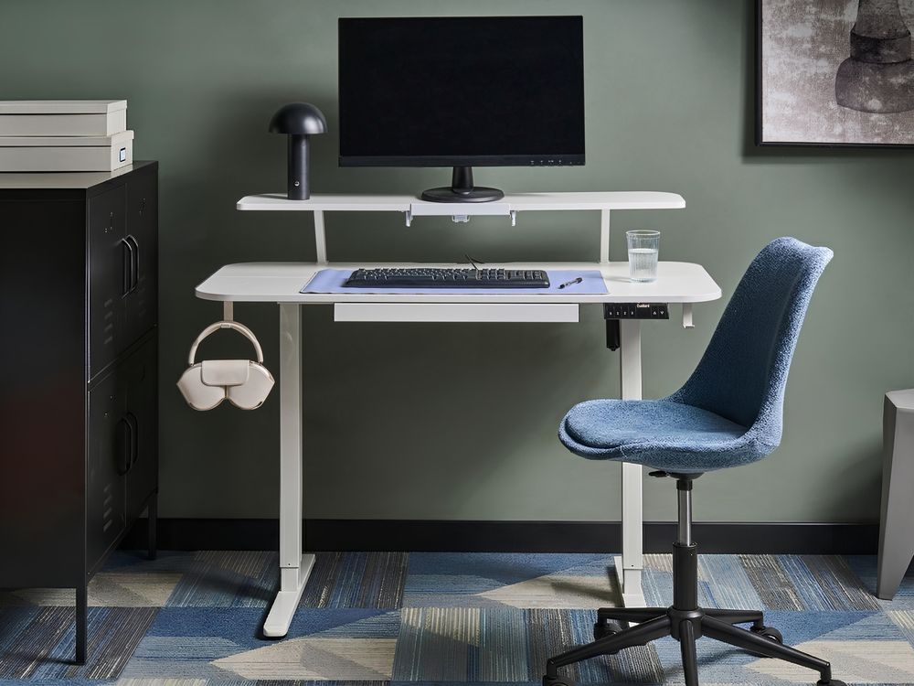 Elektrisk justerbart skrivebord WILBANKS 120 cm 60 cm med USB-inngang Hvit